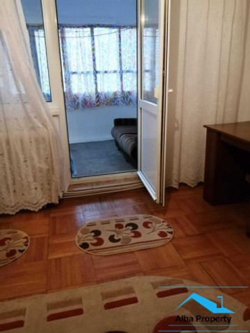apartament-3-camere-decomandat-cetate-3