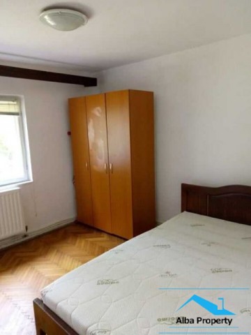 apartament-2-camere-mobilat-utilat-zona-cetate-1