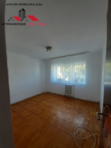 oferta-apartament-2-camere-renovat-de-vanzare-54-mu-alba-iulia-ampoi-3-3