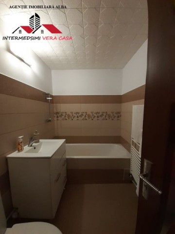 oferta-apartament-2-camere-renovat-de-vanzare-54-mu-alba-iulia-ampoi-3-6