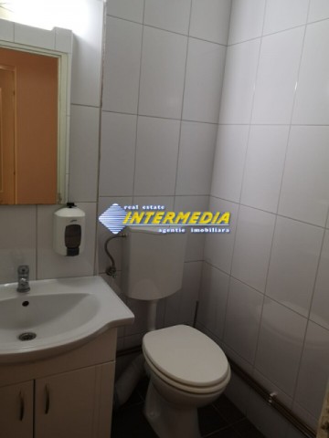 spatiu-comercial-finisat-de-inchiriat-in-cetate-13