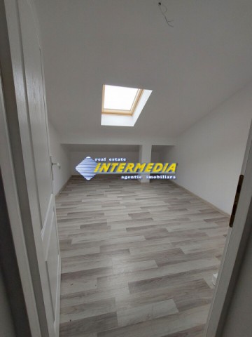 apartament-2-camere-decomandat-bloc-nou-cetate-4