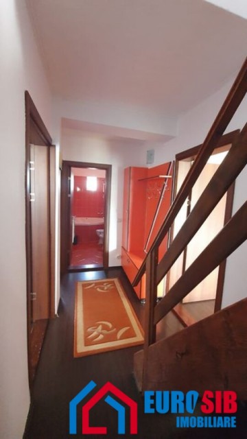 apartament-3-camere-decomandat-de-vanzare-in-sibiu-zona-rahovei-5