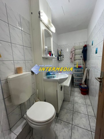 apartament-3-camere-finisat-si-mobilat-de-vanzare-cetate-etaj-1-7