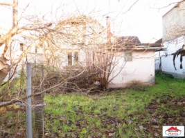 casa-veche-cu-teren-542-mp-id-22296-1