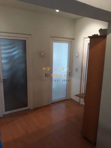 apartament-3-camere-podu-ros-bloc-din-1990-5