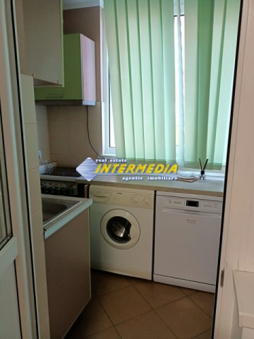 apartament-cu-2-camere-de-inchiriat-in-alba-iulia-mobilat-si-utilat-complet-zona-centru-18