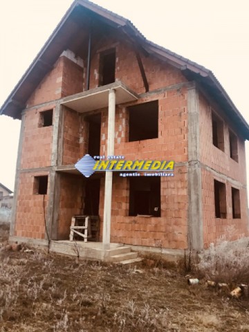 casa-noua-de-vanzare-la-rosu-4-camere-cetate-alba-iulia-1
