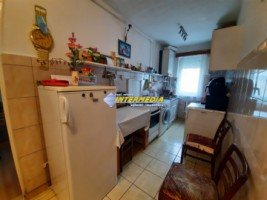 apartament-3-camere-de-vanzare-in-alba-iulia-zona-cetate-4