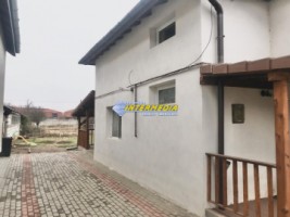 casa-pe-cu-4-camere-de-vanzare-in-alba-iulia-13