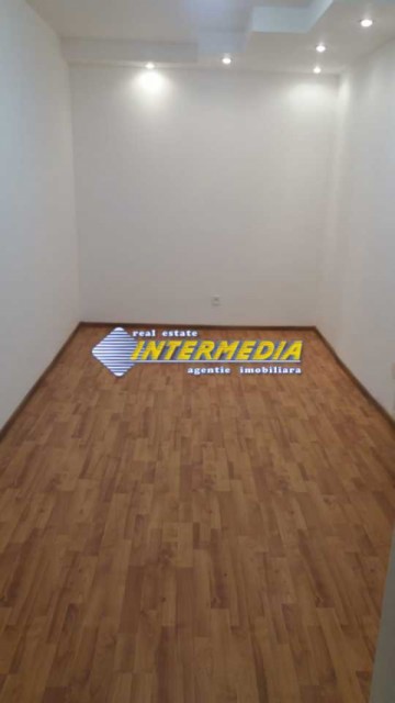 spatiu-comercial-de-vanzare-70-mp-alba-iulia-zona-cetate-goldis-8