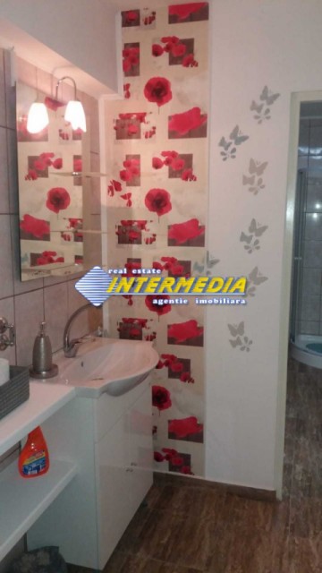 spatiu-comercial-de-vanzare-70-mp-alba-iulia-zona-cetate-goldis-10