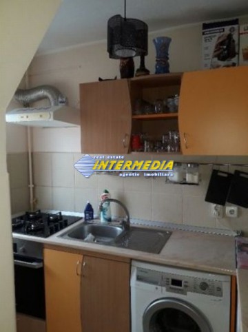 apartament-de-vanzare-3-camere-alba-iulia-zona-cetate-0