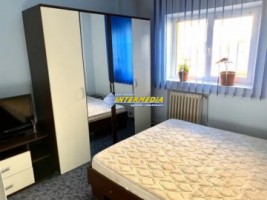 3-camere-decomandat-de-vanzare-cetate-6