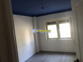 3-camere-decomandat-de-vanzare-in-cartierul-cetate-finisat-6