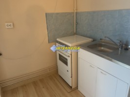 garsoniera-renovata-de-vanzare-in-centru-alba-iulia-mobilata-2