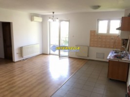 apartament-3-camere-si-garaj-de-vanzare-centru