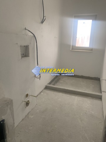 casa-noua-spe-de-vanzare-in-alba-iulia-cu-toate-utilitatile-10