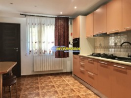 apartament-2-camere-de-inchiriat-in-centru-mobilat-utilat-renovat-3