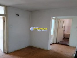 apartament-2-camere-decomandat-de-vanzare-cetate-3