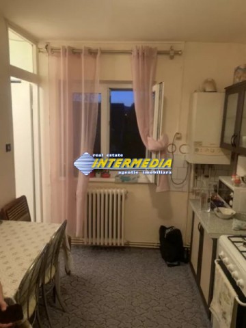 apartament-2-camere-decomandat-cetate
