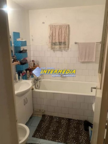 apartament-2-camere-decomandat-cetate-5