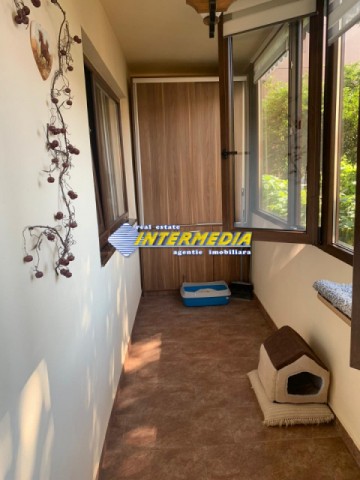 apartament-cu-4-camere-decomandat-finisat-cetate-closca-4