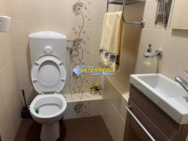apartament-cu-4-camere-decomandat-finisat-cetate-closca-9