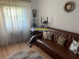apartament-cu-4-camere-decomandat-finisat-cetate-closca-11