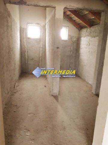 casa-semifinisata-de-vanzare-in-vintu-de-jos-3