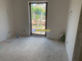 casa-noua-de-vanzare-in-alba-iulia-pe-un-singur-nivel-finisata-la-cheie-22