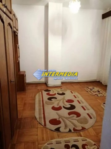 apartament-3-camere-decomandat-de-inchiriat-cetate-mercur-etaj-2-2