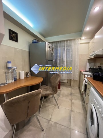 apartament-cu-2-camere-de-vanzare-mobilat-si-utilat-in-cetate-zona-bulevard-18