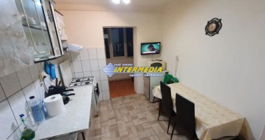 apartament-2-camere-decomandat-de-vanzare-sub-stadion-3