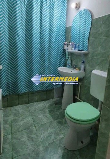 apartament-2-camere-decomandat-de-vanzare-sub-stadion-4