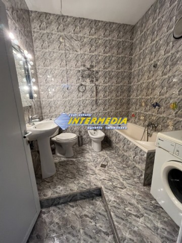 casa-pe-complet-mobilata-si-utilata-de-inchiriat-zona-cetate-alba-iulia-6