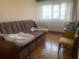 3-camere-decomandat-in-cetate-zona-parc-etaj-intermediar-8