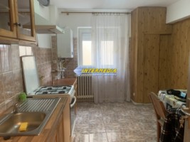 3-camere-decomandat-de-vanzare-in-cetate-zona-piata-finisat