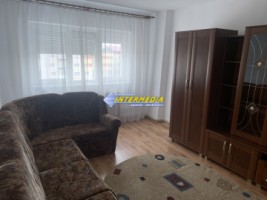 3-camere-decomandat-de-vanzare-in-cetate-zona-piata-finisat-12
