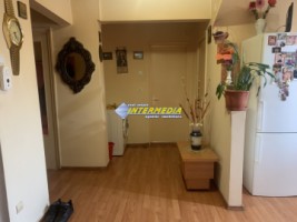 apartament-3-camere-decomandat-de-vanzare-cetate-zona-stadion-10