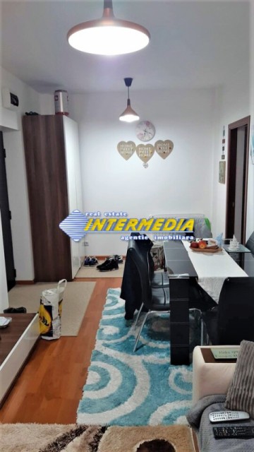 apartament-3-camere-decomandat-de-vanzare-centru-etaj-2-finisat-si-mobilat-4