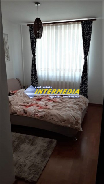 apartament-3-camere-decomandat-de-vanzare-centru-etaj-2-finisat-si-mobilat-6