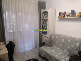 apartament-3-camere-renovat-mobilat-si-utilat-de-vanzare-cetate-mercur-4