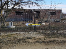 casa-pe-un-nivel-la-rosu-de-vanzare-zona-alba-micesti