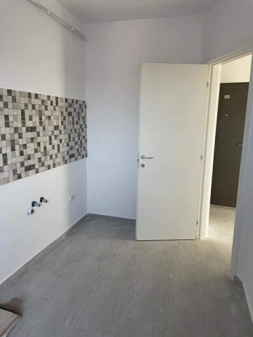 apartament-1-camera-de-vanzare-in-iasi-mutare-imediata-bloc-nou-baie-cu-geam-4