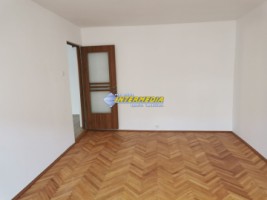 apartament-2-camere-renovat-decomandat-renovat-etaj-2-tolstoi