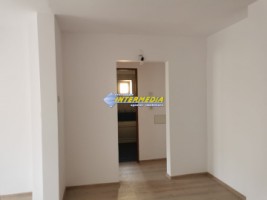 apartament-2-camere-renovat-decomandat-renovat-etaj-2-tolstoi-3