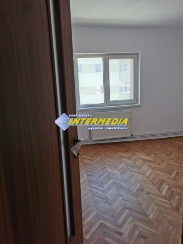 apartament-2-camere-renovat-decomandat-renovat-etaj-2-tolstoi-10