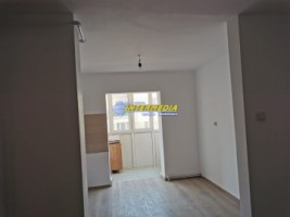 apartament-2-camere-renovat-decomandat-renovat-etaj-2-tolstoi-9