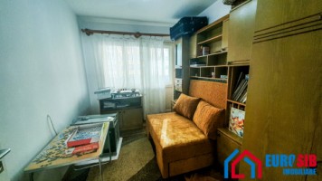 apartament-cu-4-camere-si-doua-bai-in-sibiu-zona-vasile-aaron-5